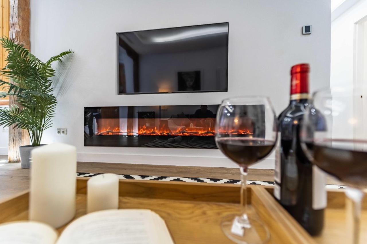 Exclusive Luxury Apartment In Central Madrid Eksteriør billede