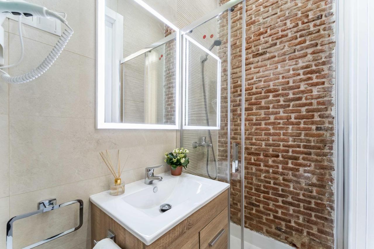 Exclusive Luxury Apartment In Central Madrid Eksteriør billede